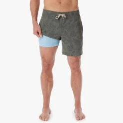 The Bayberry Trunk | 1Hotel Olive Tropical Taro 9 The Bayberry Trunk | 1Hotel Olive Tropical Taro -Fair Harbor Clothing Shop BAY7 309 Olive Tropical Taro 04