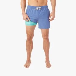 The Bungalow Trunk | Navy -Fair Harbor Clothing Shop SS002 SP22 in Studio photo Look18 BGL52 423 0811 64b39a12 d5b4 42b5 8083 7fa52b1177d4