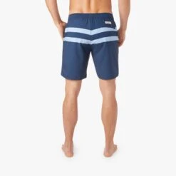 The Anchor | Light Blue Stripe 20 The Anchor | Light Blue Stripe -Fair Harbor Clothing Shop SS002 SP22 in Studio photo Look3 ACH82 401 0102 51d29a1b cc4f 49e2 8c0b 8a266f08442b